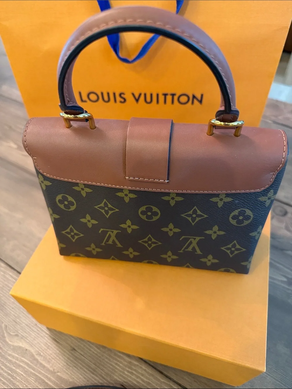 Louis Vuitton monogram Locky BB